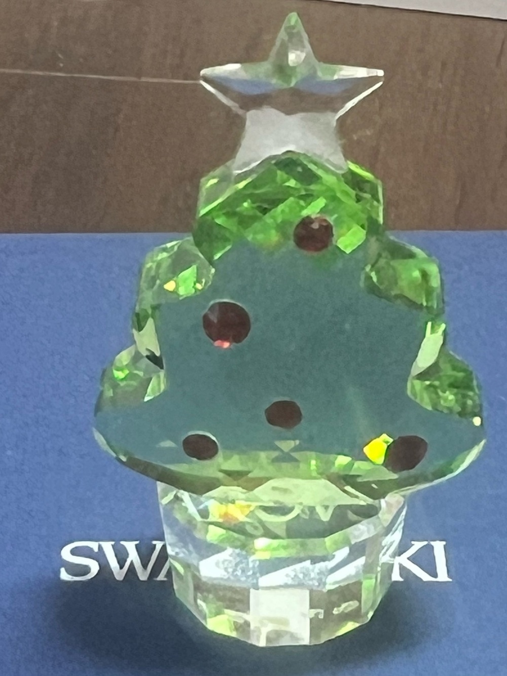 Swarovski Green Crystal Christmas Tree with Red Ornaments Miniature - Picture 6 of 12